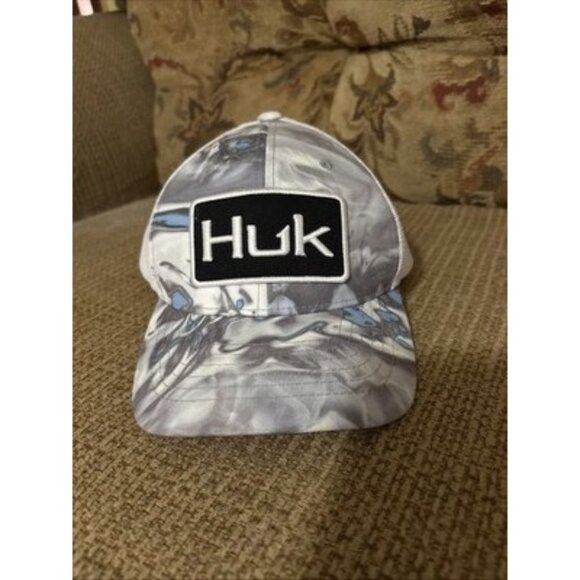 Huk Fishing Trucker Hat Snapback Camo Blue Gray Mesh Cap One Size Youth - Picture 1 of 5
